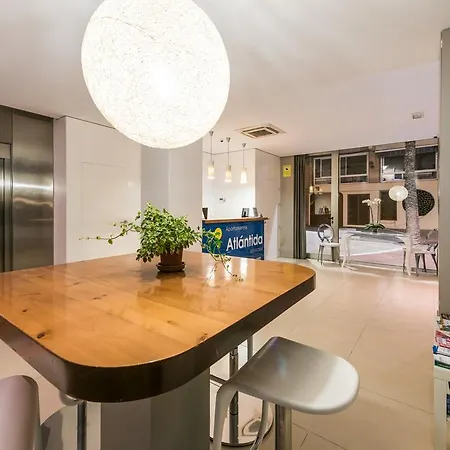 Flats Friends Atlantida *