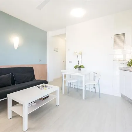 Flats Friends Atlantida Бенидорм